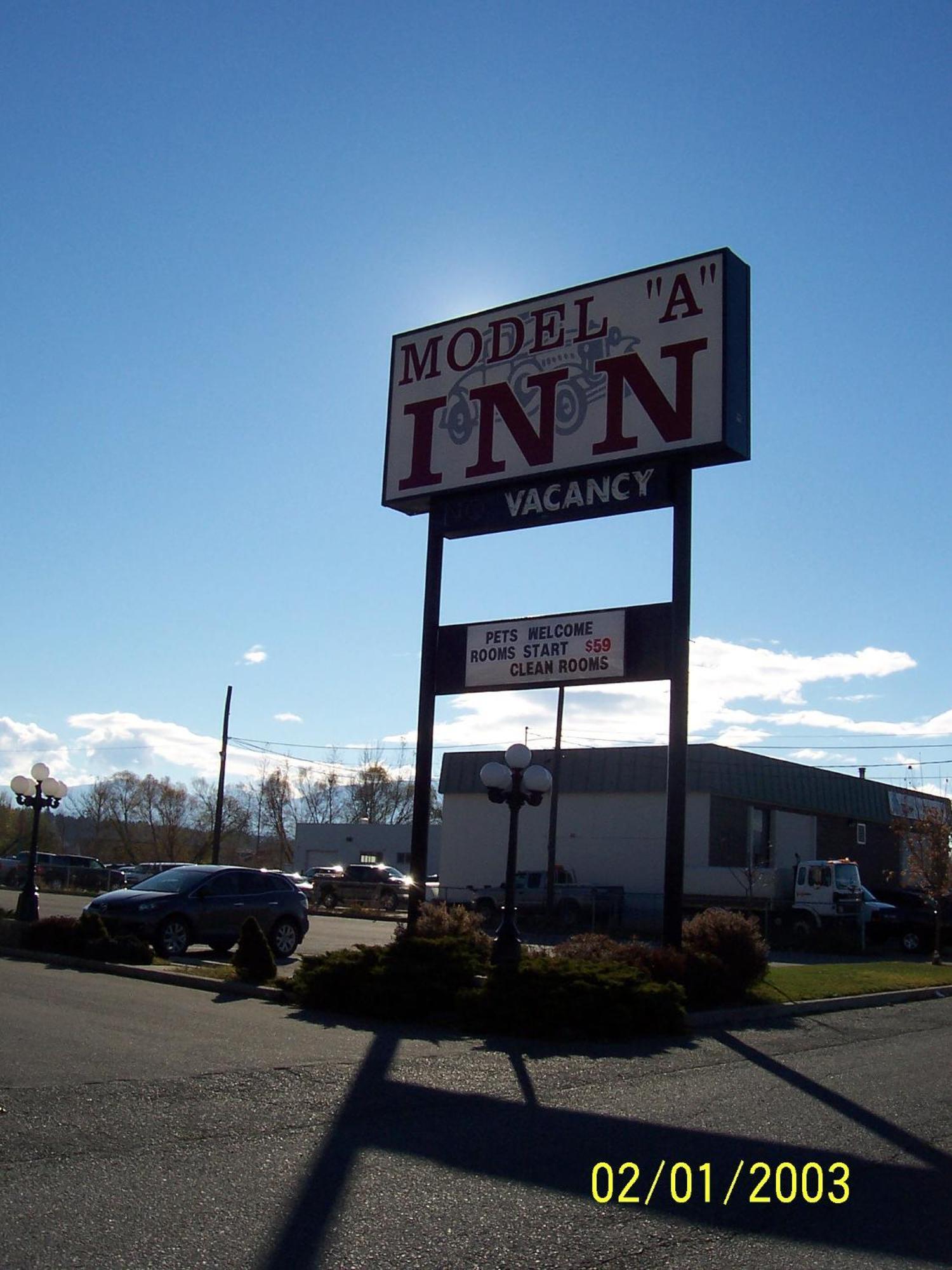 Model A Inn Cranbrook Dış mekan fotoğraf